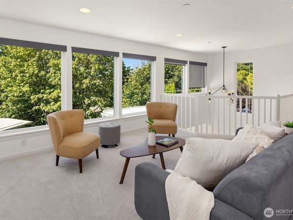 6447 NE 129th Place, Kirkland WA 98034