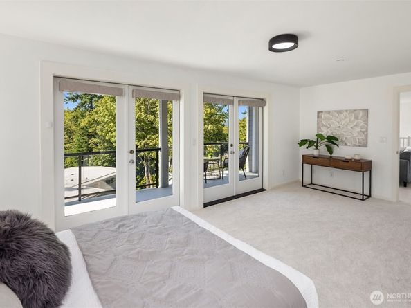 6447 NE 129th Place, Kirkland WA 98034