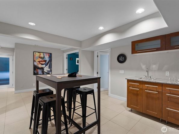 1147 Federal Avenue E, Seattle WA 98102