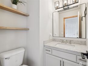 1717 144th Pl SW, Lynnwood WA 98087