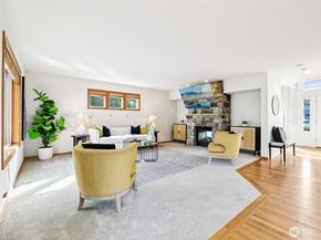 1717 144th Pl SW, Lynnwood WA 98087