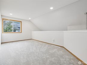 1717 144th Pl SW, Lynnwood WA 98087