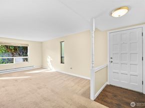 10210 SE 239th Street 21, Kent WA 98031