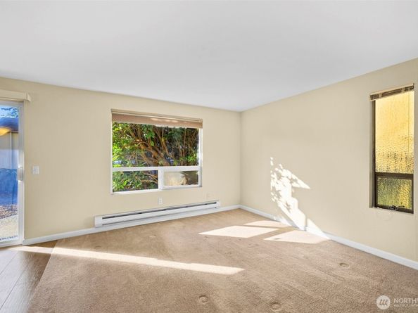 10210 SE 239th Street 21, Kent WA 98031
