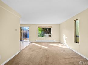 10210 SE 239th Street 21, Kent WA 98031
