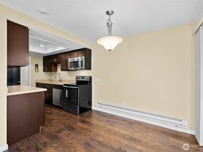 10210 SE 239th Street 21, Kent WA 98031