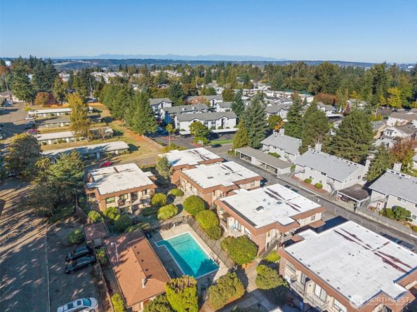 10210 SE 239th Street 21, Kent WA 98031