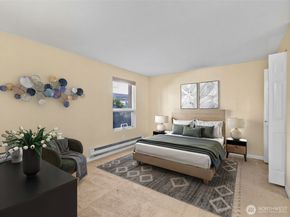 10210 SE 239th Street 21, Kent WA 98031