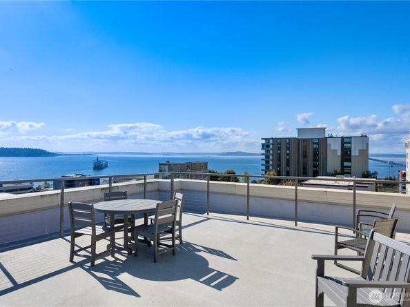 530 4th Avenue W 108, Seattle WA 98119