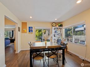 9840 26th Avenue SW, Seattle WA 98106