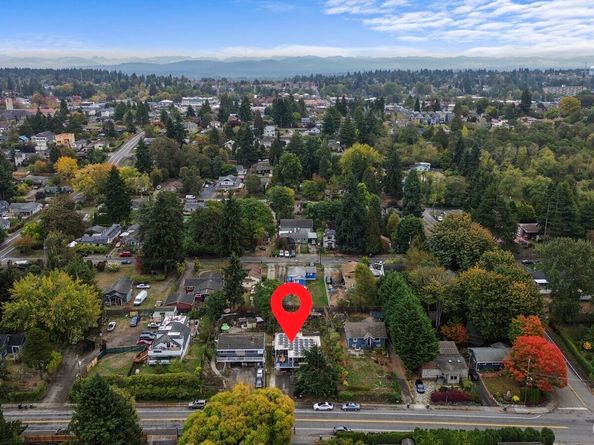 9840 26th Avenue SW, Seattle WA 98106