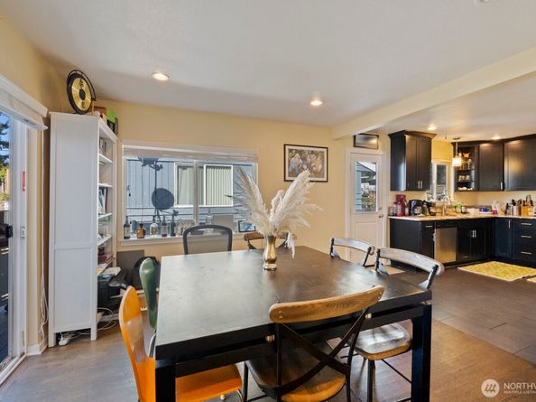 9840 26th Avenue SW, Seattle WA 98106