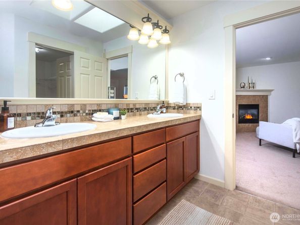 603 194th Place SE, Bothell WA 98012