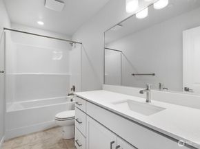 13210 NE 127th Way E, Kirkland WA 98034