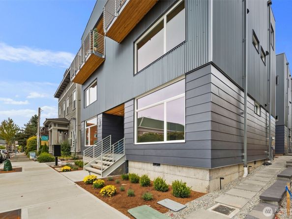 10120 NE 185th Street B, Bothell WA 98011