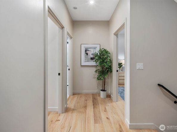 10120 NE 185th Street B, Bothell WA 98011