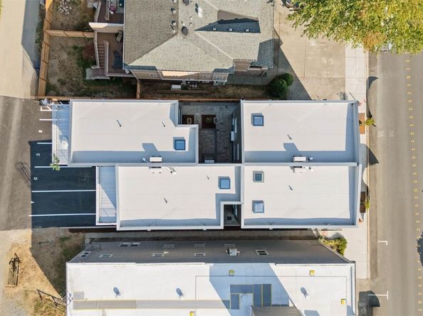 10120 NE 185th Street B, Bothell WA 98011