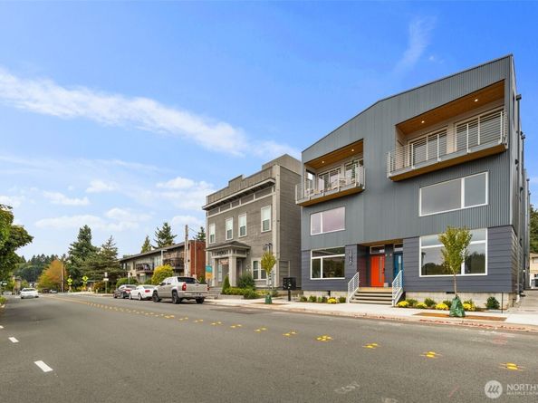 10120 NE 185th Street B, Bothell WA 98011