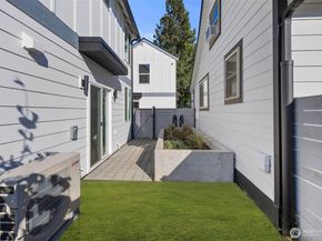 820 B S Sullivan Street, Seattle WA 98108