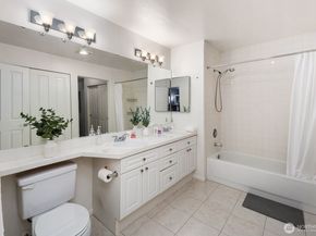 2244 SE 132nd Avenue B116, Bellevue WA 98005