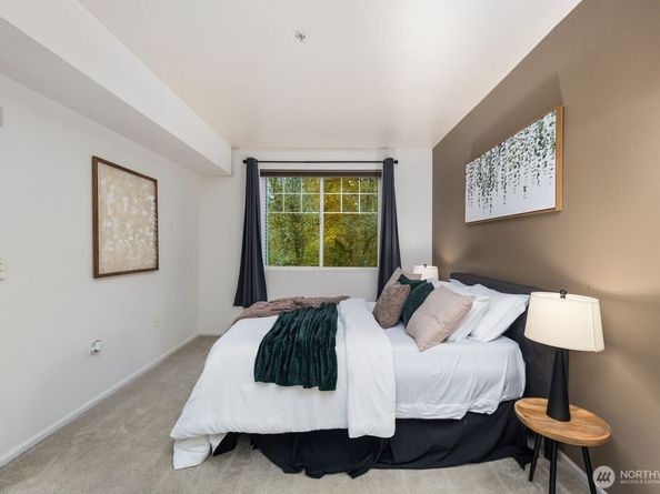 2244 SE 132nd Avenue B116, Bellevue WA 98005