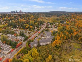 2244 SE 132nd Avenue B116, Bellevue WA 98005