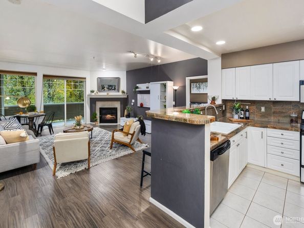 2244 SE 132nd Avenue B116, Bellevue WA 98005