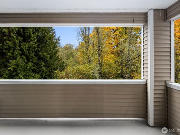 2244 SE 132nd Avenue B116, Bellevue WA 98005