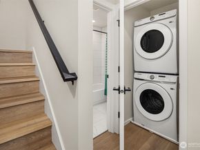 1120 16th Avenue C, Seattle WA 98122