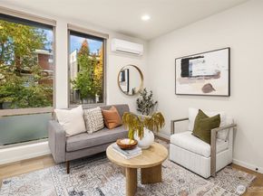 1120 16th Avenue C, Seattle WA 98122