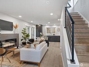 13724 22nd Avenue NE, Seattle WA 98125