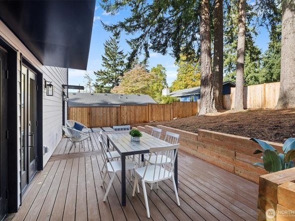 13724 22nd Avenue NE, Seattle WA 98125