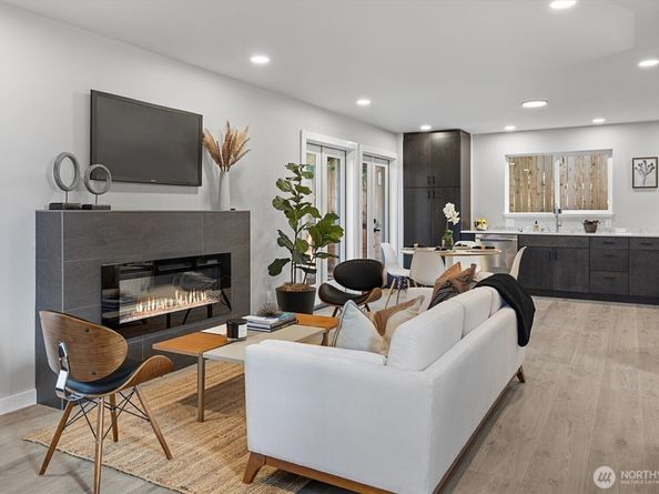 13724 22nd Avenue NE, Seattle WA 98125