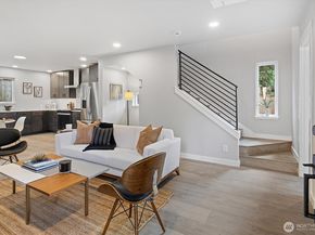 13724 22nd Avenue NE, Seattle WA 98125