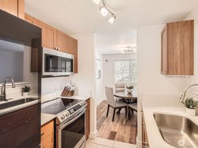 14002 NE 181st Place A302, Woodinville WA 98072