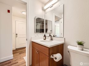 14002 NE 181st Place A302, Woodinville WA 98072