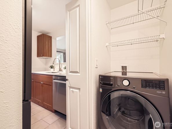 14002 NE 181st Place A302, Woodinville WA 98072