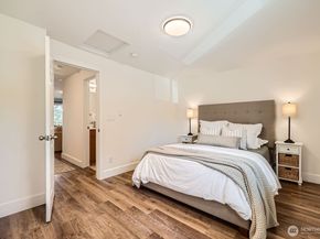 14002 NE 181st Place A302, Woodinville WA 98072