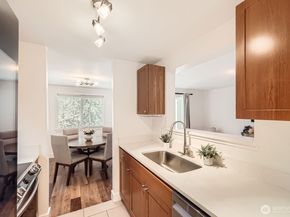 14002 NE 181st Place A302, Woodinville WA 98072