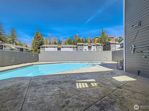 14002 NE 181st Place A302, Woodinville WA 98072