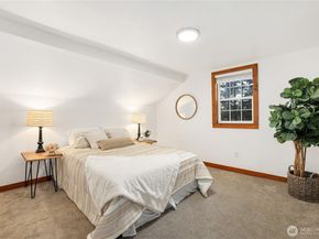 7217 NW Scomanov Lane, Olalla WA 98359