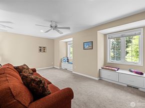 19710 222nd Avenue NE, Woodinville WA 98077