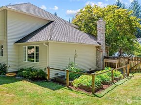 19710 222nd Avenue NE, Woodinville WA 98077