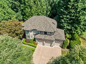 19710 222nd Avenue NE, Woodinville WA 98077