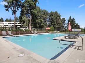 10643 Glen Acres Drive S 10643, Seattle WA 98168