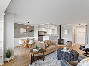 10643 Glen Acres Drive S 10643, Seattle WA 98168