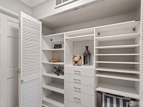 10643 Glen Acres Drive S 10643, Seattle WA 98168