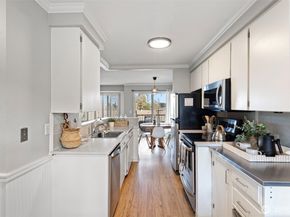 10643 Glen Acres Drive S 10643, Seattle WA 98168