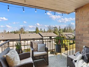 10643 Glen Acres Drive S 10643, Seattle WA 98168