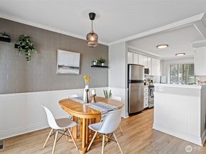 10643 Glen Acres Drive S 10643, Seattle WA 98168